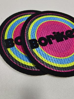 طباعة حرارية مخصصة شعار فلوكينغ البطش الحديدي على نقل الحرارة قميص الفينيل