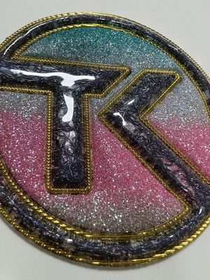 تصميم أرجواني نقل الحرارة مخصص تأثير قوس قزح ثلاثي الأبعاد معدني بقع TPU ناعمة للجينز