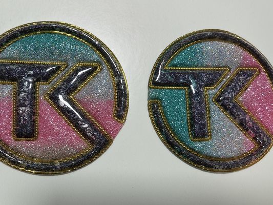 تصميم أرجواني نقل الحرارة مخصص تأثير قوس قزح ثلاثي الأبعاد معدني بقع TPU ناعمة للجينز