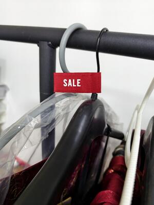 شعار العلامة التجارية المخصصة الملابس بيع الملصق الطباعة الشاشة الشعار الملصق الملابس