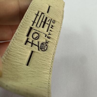 ملصقات من النسيج المنسوج حسب الطلب للملابس، ملصقات الملابس عالية الجودة، ملصقات العلامات التجارية للأزياء المخصصة