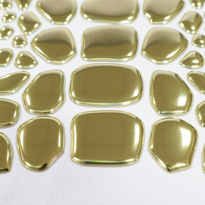 المصنع الطلبية الذهبية المعدنية TPU علامة نقل الحرارة - الشكل غير المنتظم الشعار للملابس الفاخرة والملابس الأزياء