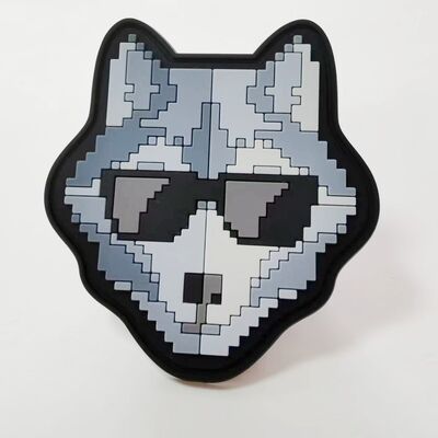 شعار سيلكوني ثلاثي الأبعاد مخصص - Pixel Art Wolf Shape Silicone Heat Transfer Patch للملابس
