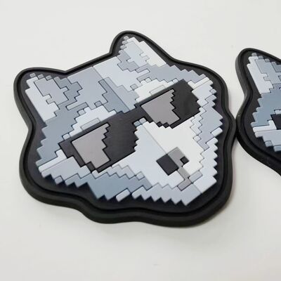 شعار سيلكوني ثلاثي الأبعاد مخصص - Pixel Art Wolf Shape Silicone Heat Transfer Patch للملابس