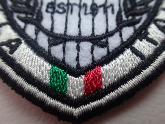 بيع بالجملة طقم طلاء مخصص شعار 3D مرتفع ملابس ملابس للاستخدام في الملابس