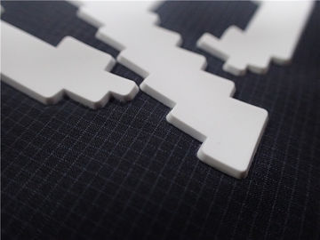 العرف الأبيض سيليكون صب تسميات نقل الحرارة للملابس 0.6MM سمك