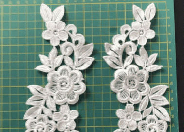 3D الزهور المطرزة خياطة / حديد على رقعة للملابس زين DIY التبعي