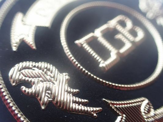بقع TPU عالية التردد بطلاء فضي للزي الرسمي