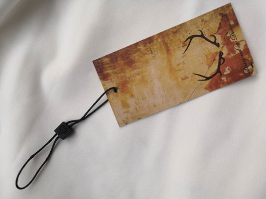 مورد الملابس ملصق مخصص تسمية الملابس RFID شنق العلامات تتفاعل hangtags