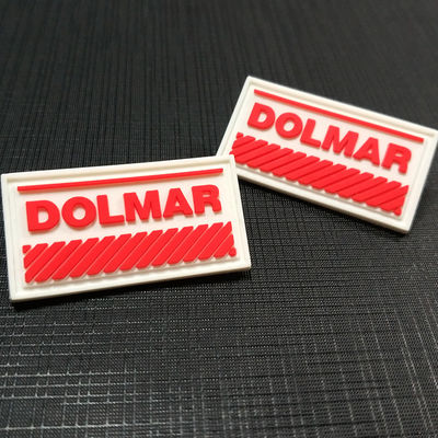 العرف Sweatsuit Hangtag العلامات شارة العلم 3D Pvc الرقع للملابس