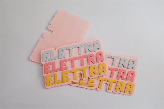 تسميات طباعة الشاشة الحريرية المخصصة PVC TPU مع 3 ألوان Pantone