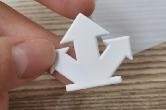 تخصيص تصميم 3D نقل الحرارة سيليكون تسمية للملابس